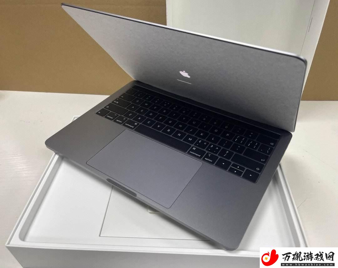 新款MacBook-Pro驾到-友：这不是创新-这是重新定义