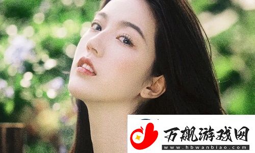 父亲有力挺送女儿的花园感动全场！网友直言：为爱而生的父女情深-温暖心灵的动人瞬间！