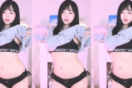 小南洗澡jk爆❌❌乳❌❌❌：打破禁忌的青春与成长