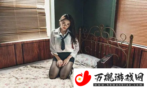 女方用嘴巴吃鸡的吉尼斯世界纪录诞生粉丝惊叹：超级大鸡都拦不住她！